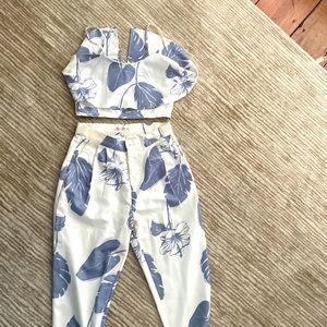 2 piece cream crop top floral set.
